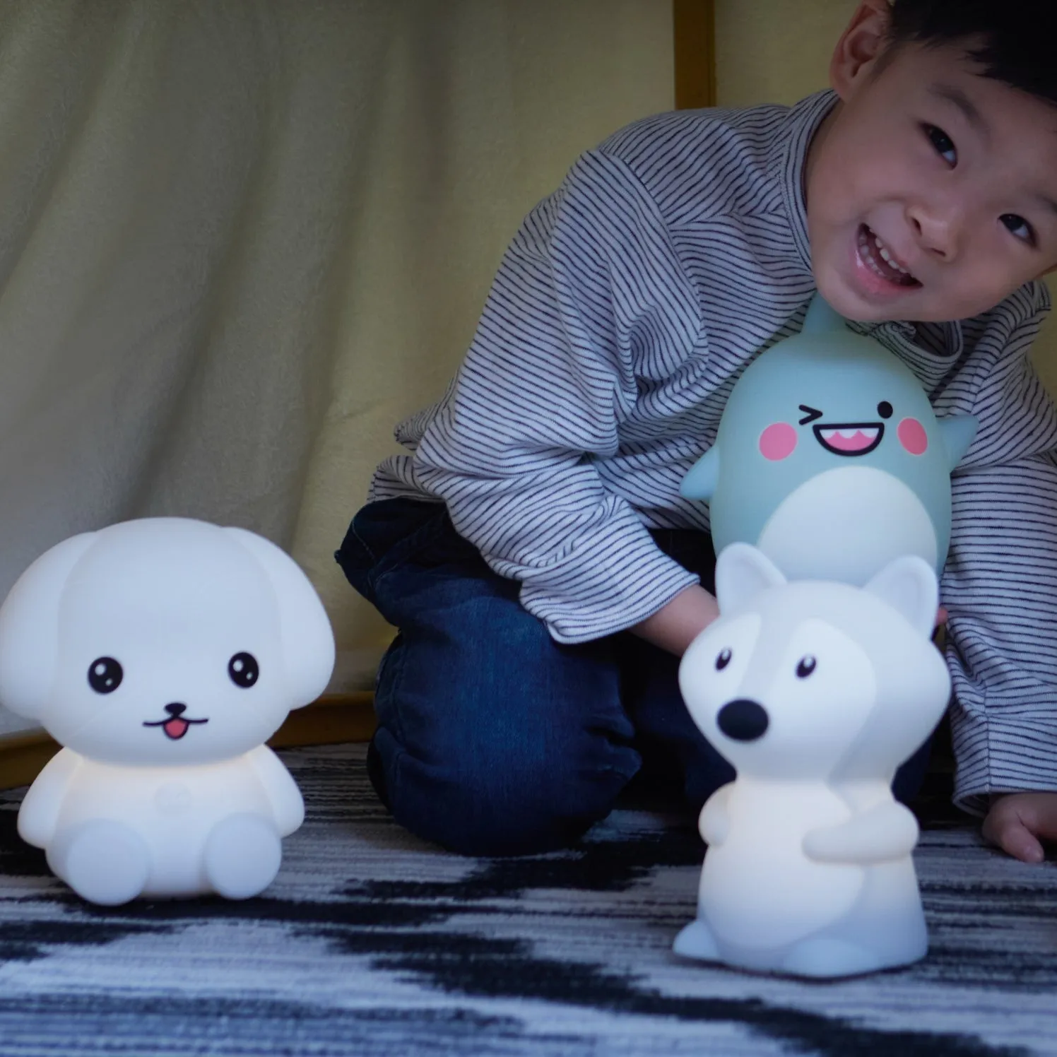 Around the Crib Lumi'noizies - Nelly the Puppy - Interactive Bluetooth Music Lamp for Nursery & Home