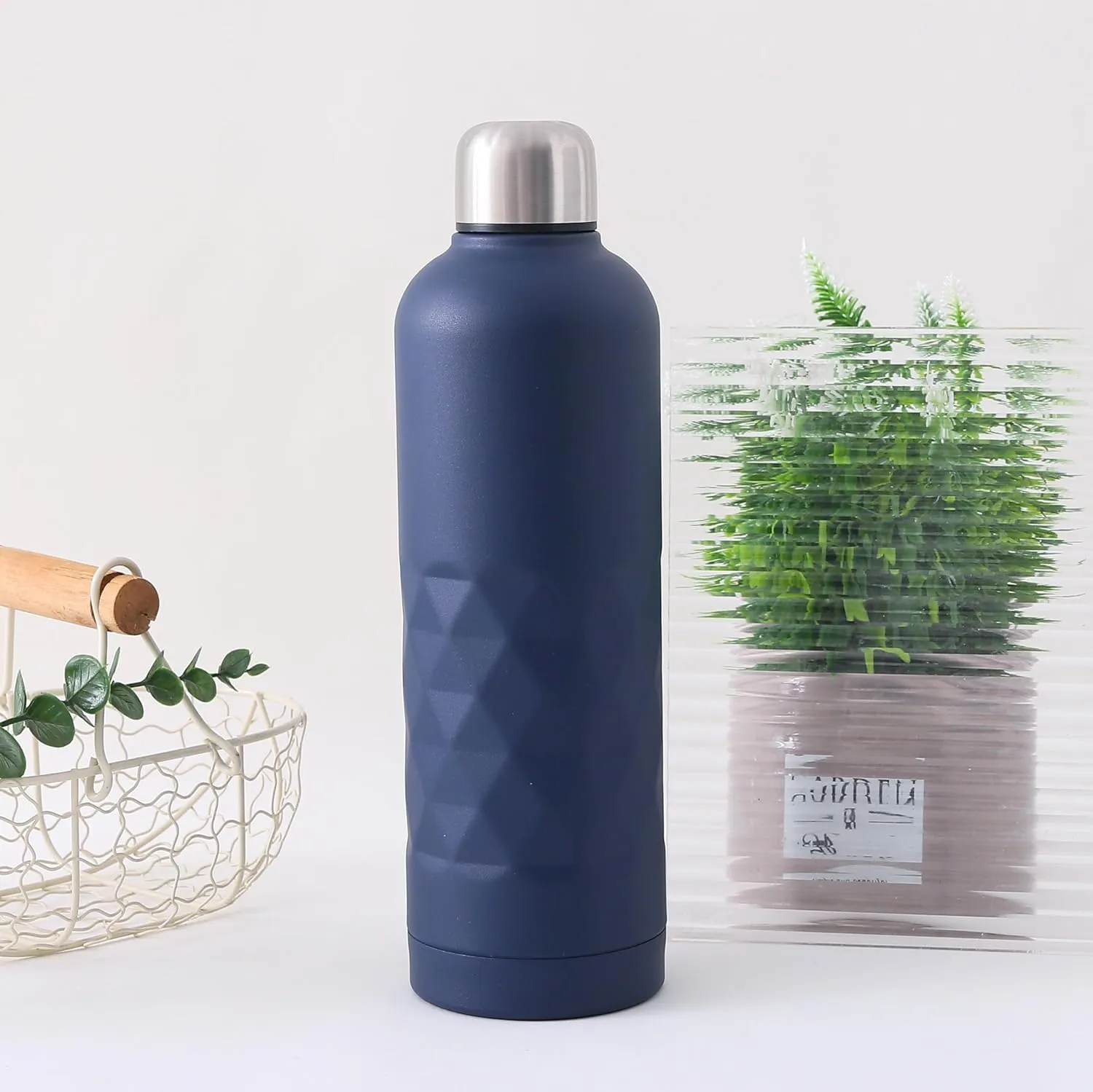 Kuber Industries Pack of 2 Vacuum Insulated Water Bottle | Stainless Steel Water Bottle | Hot & Cold Water Bottle | Leakproof, BPA Free, Rustproof | 750 ML | Dark Blue