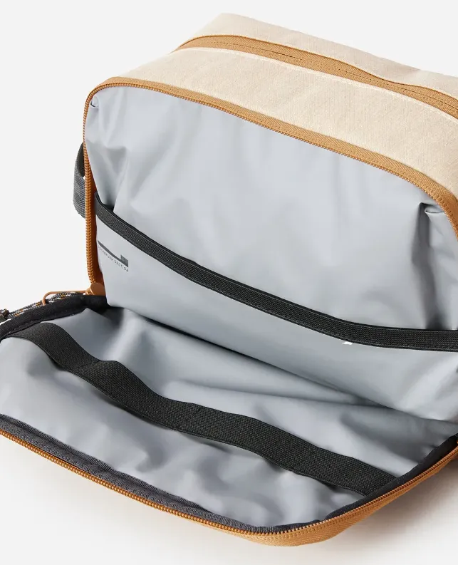 SURF REVIVAL TOILETRY BAG