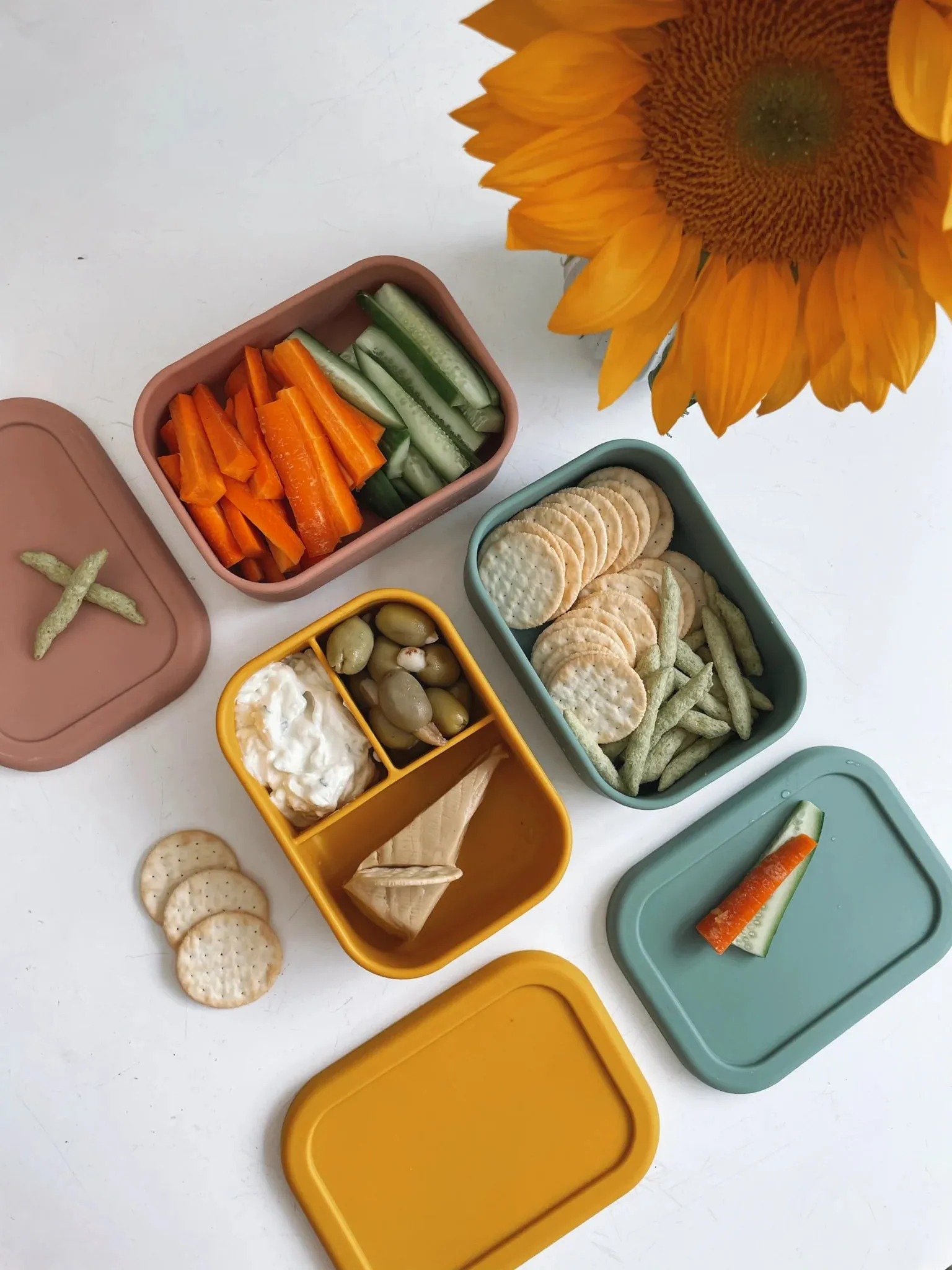 The Zero Waste People Silicone Snackbox - Mustard